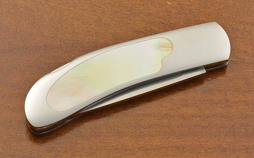 Interframe Lock Blade Folder