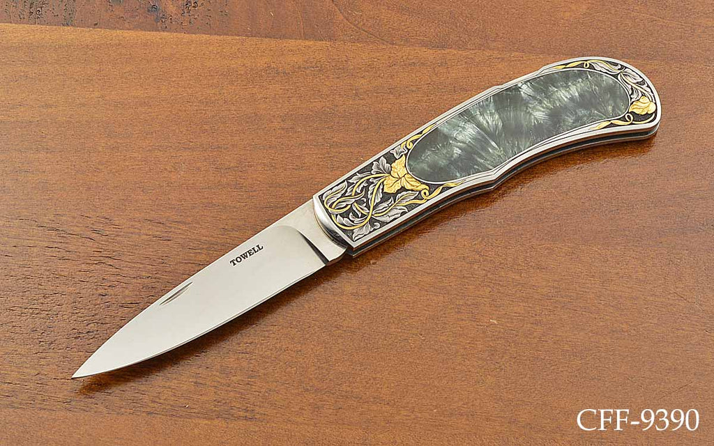 Interframe Lock Blade Folder