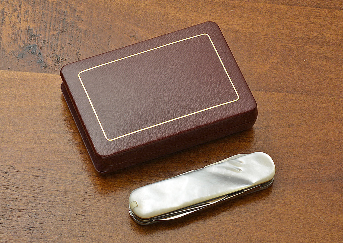 Mother of Pearl Executive – Nordic Knives