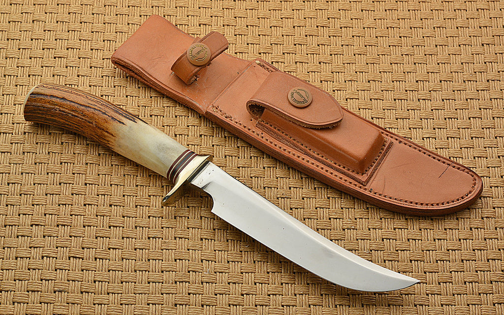 Outstanding 1961 Model 4-6" "Big Game & Skinner"